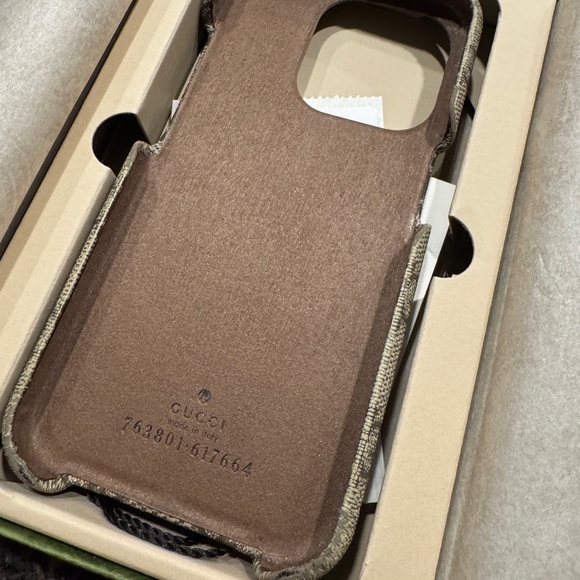 iPhone 15 Pro Gucci Ophidia Case - Picture 3 of 10